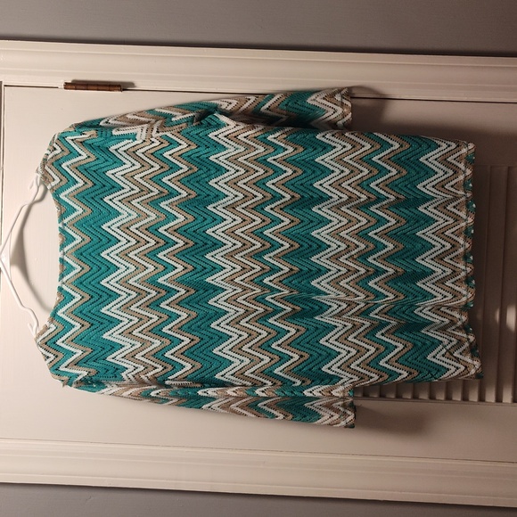 EUC Bundle of 2 Southern Lady Women's Shirts, Size XL & 1X - Picture 3 of 8